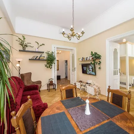 Vintage Appartamento Pécs